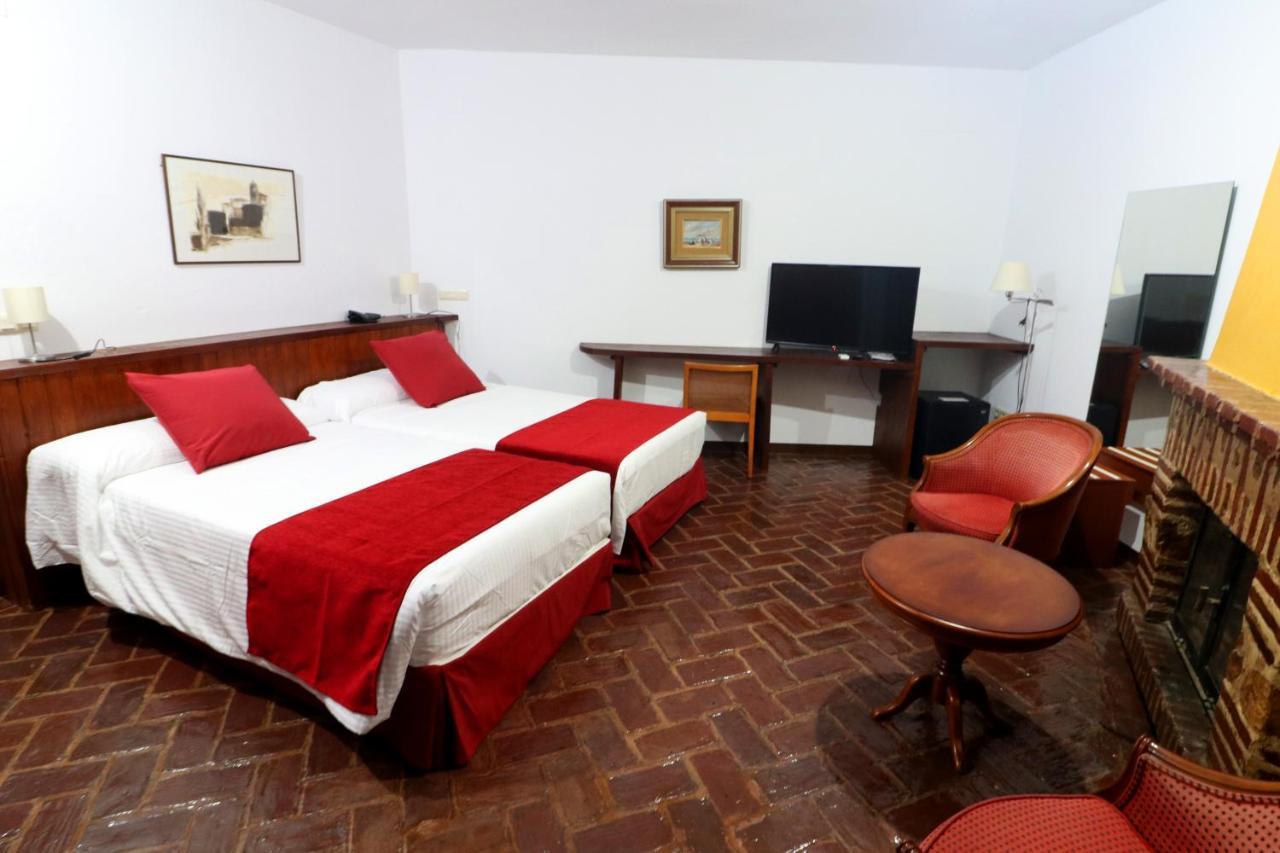 Hotel Monasterio De Rocamador Almendral Ngoại thất bức ảnh